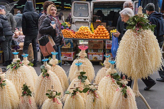 Можете произносить заклинания, проводить молебны, но роста не будет