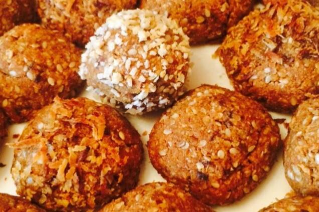 Молоко из кунжута и печенье из жмыха: как приготовить