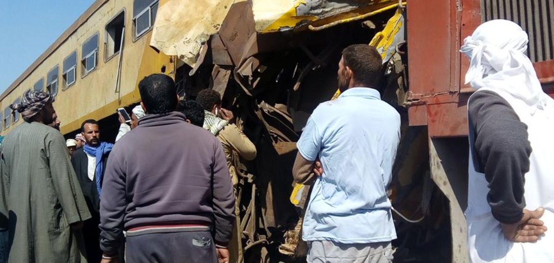 У Єгипті зіткнулися пасажирські потяги: безліч жертв