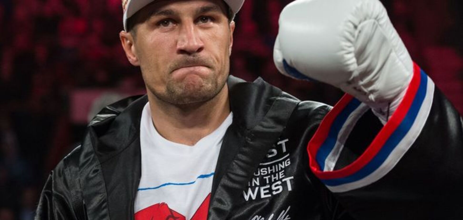 'Тренер-лопух': лучший боксер России впал в депрессию после потери чемпионских поясов