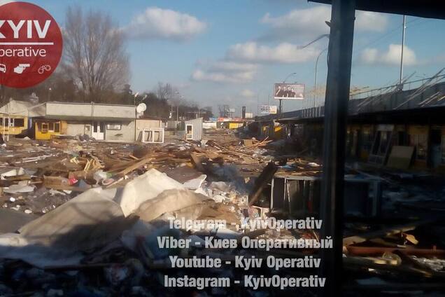 У Києві влаштували погром на ринку: опубліковані фото