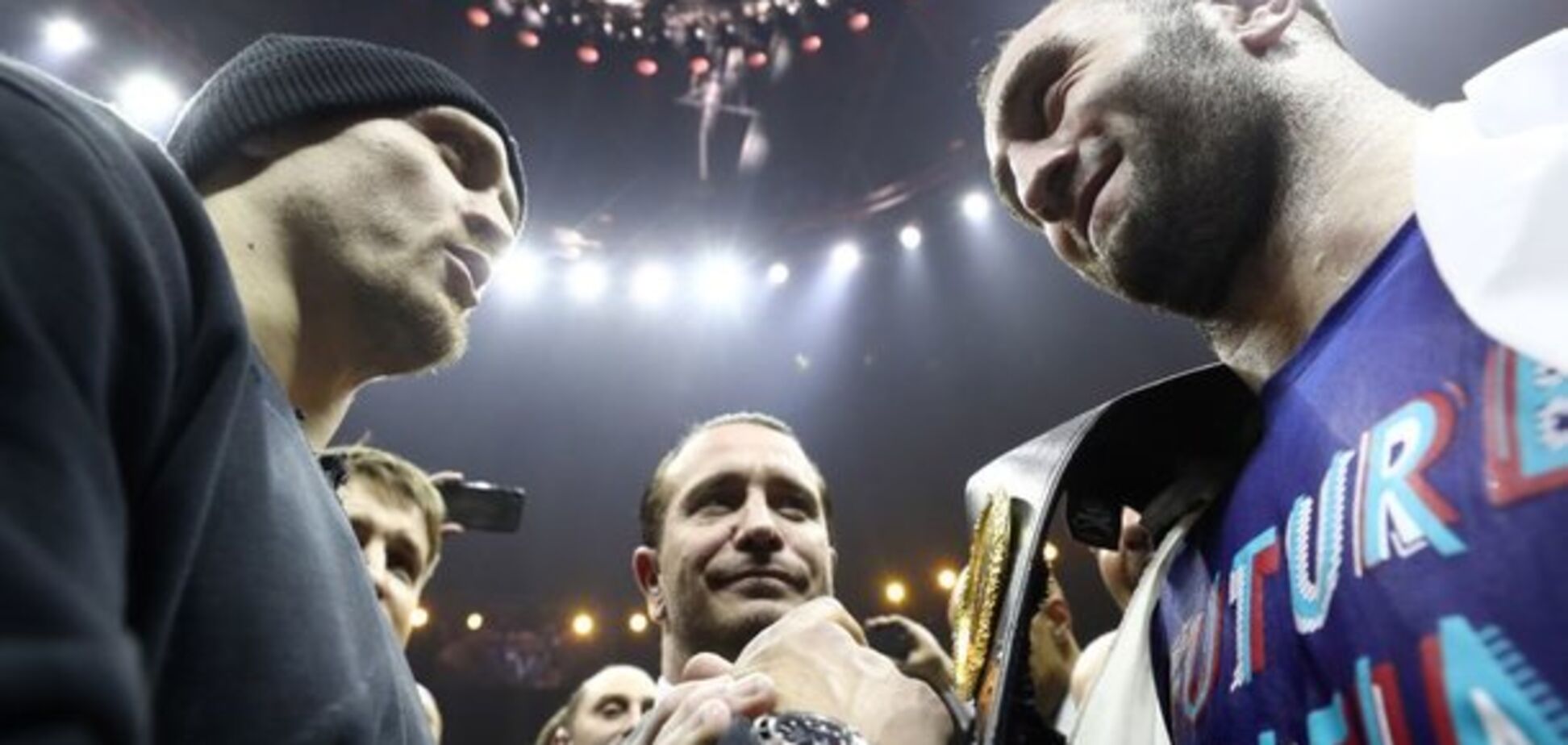 Усик - Гассиев: легендарный чемпион дал прогноз на финал WBSS