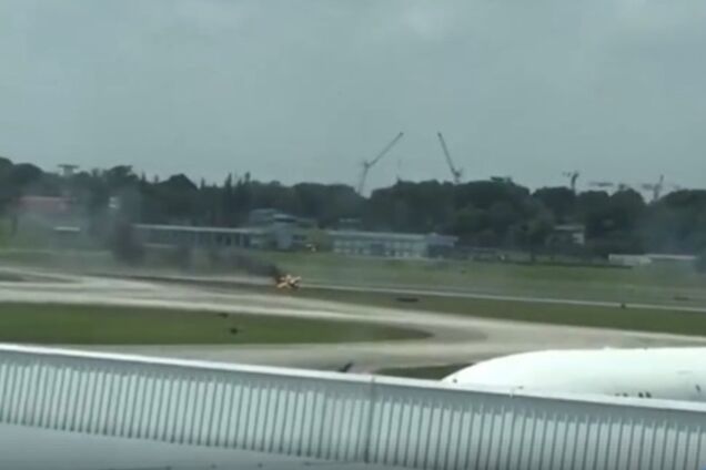 У Сінгапурі сталася аварія на авіашоу