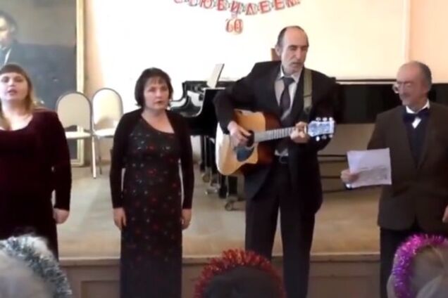 'Слушать стыдно': российские пенсионеры сочинили песню о Путине