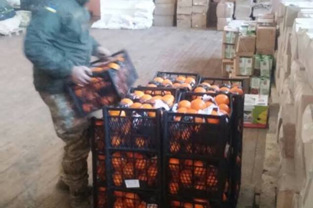 'Еще 70 наименований мяса': у Порошенко показали, чем кормят ВСУ