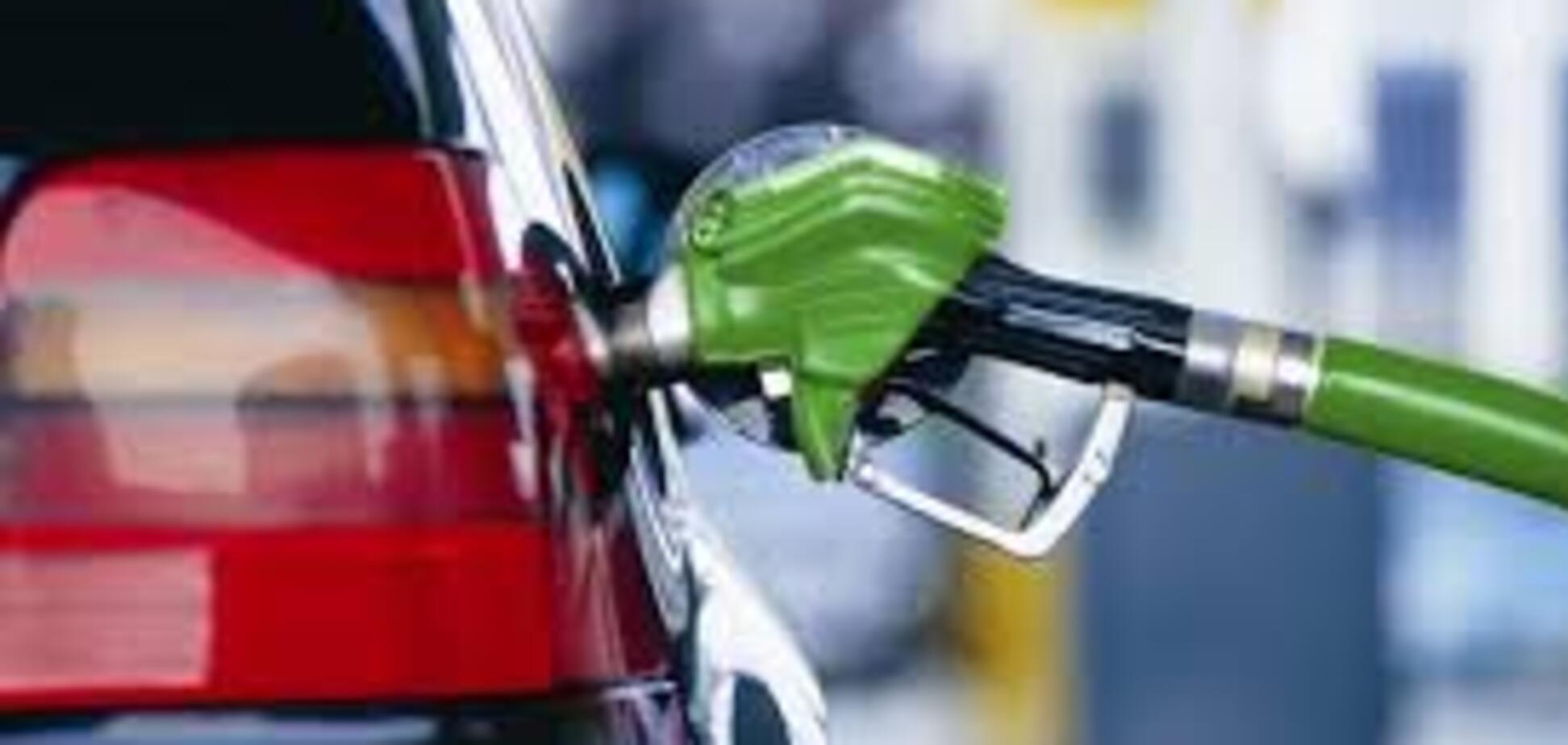 Украинцев предупредили о подорожании бензина: названы цены