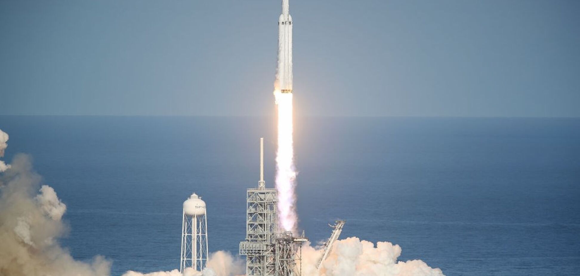 За 4,5 часа: 'Авиалинии Антонова' помогли Маску запустить Falcon Heavy