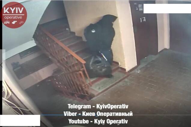 Массовые кражи в Киеве: 'серийные' грабители засветились на камерах