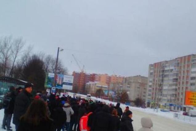 Транспортный коллапс в Киеве: на правом берегу остановились троллейбусы