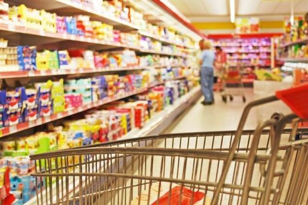 Високі ціни і зіпсований товар: названо головні біди українських споживачів