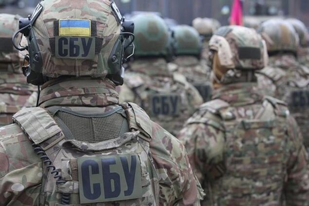 СБУ устроила обыск у украинского журналиста: кто он такой