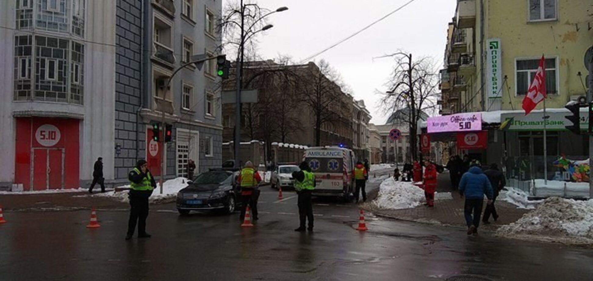 ДТП с авто полиции из кортежа Порошенко: стало известно о состоянии пострадавшего