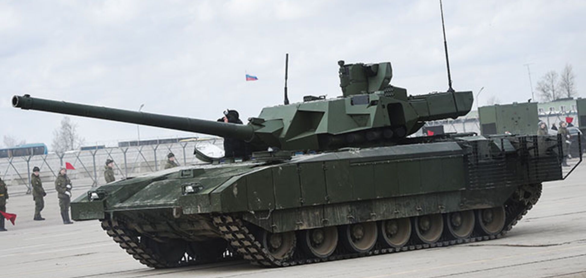 В Украине - больше: выяснились зарплаты на одном из военных заводов Путина