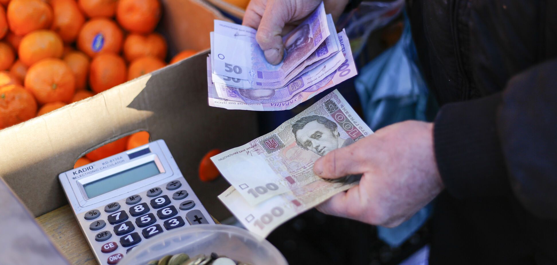 В Україні підскочили ціни на головні продукти