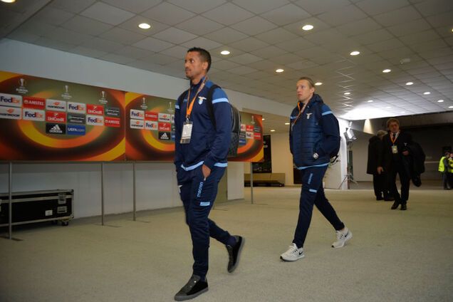 Драка в самолете: соперник 'Динамо' угодил в скандал