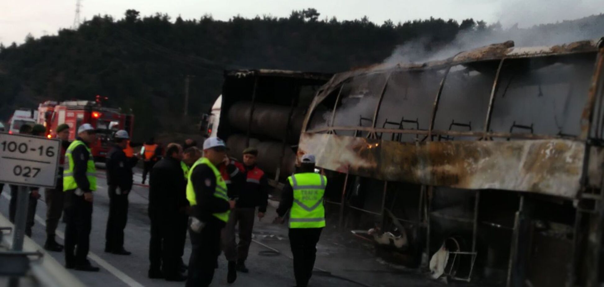 В Турции произошло жуткое ДТП с автобусом: более десятка погибших