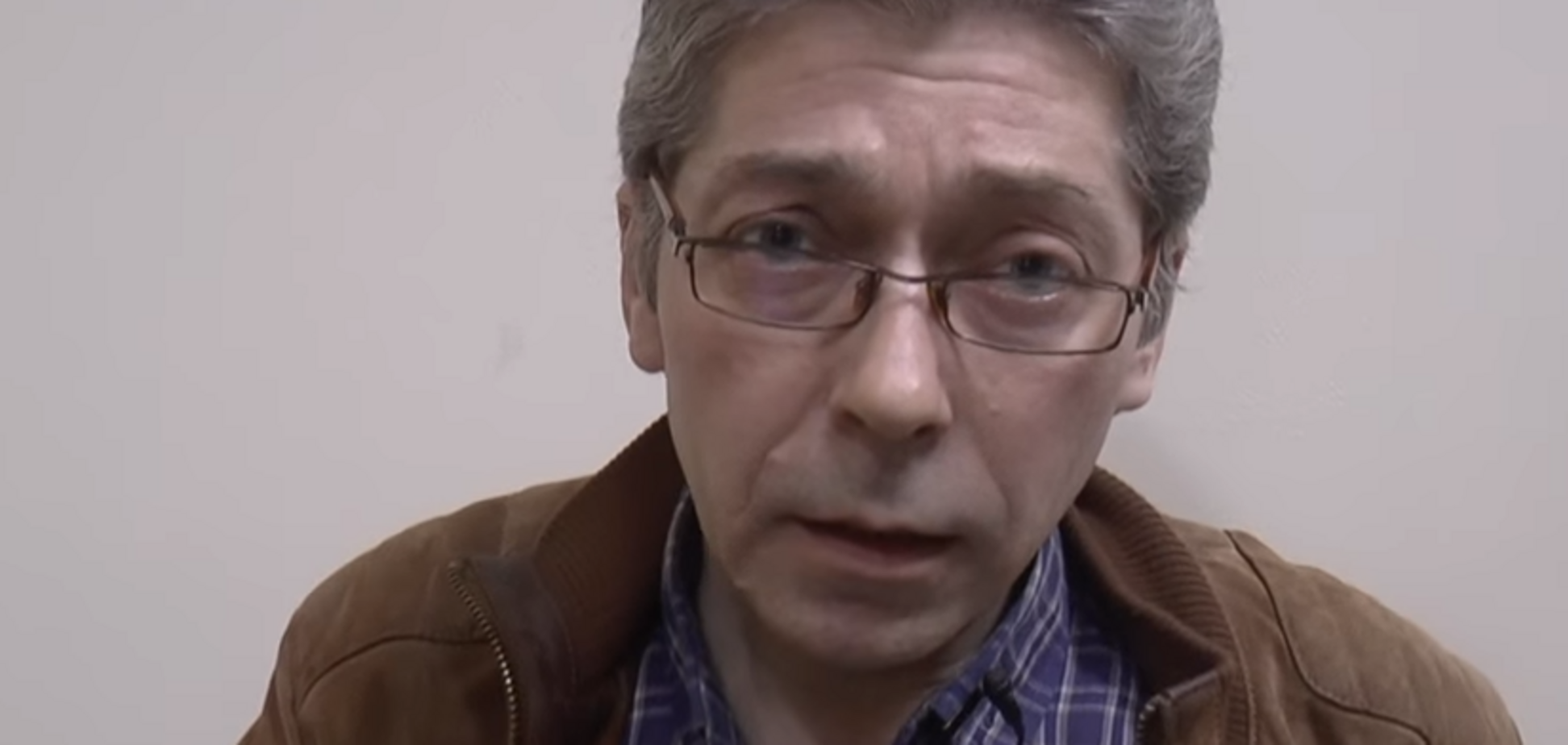 Журналіст, який критикував Путіна, терміново виїхав з родиною з Росії