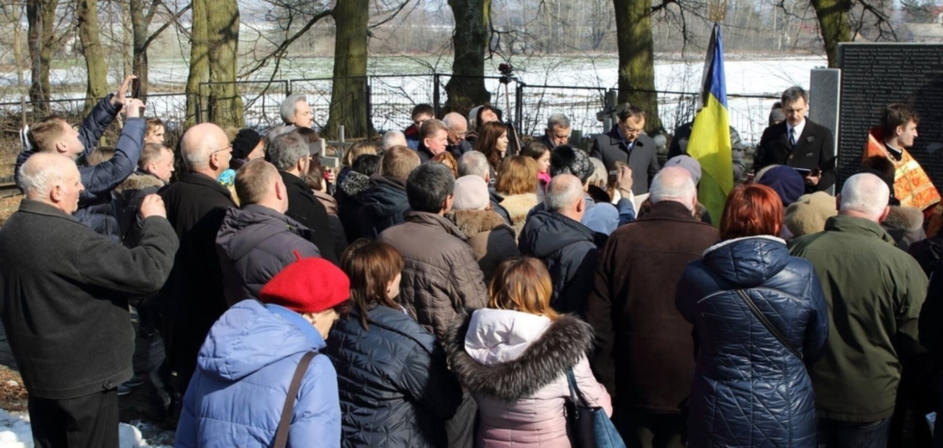 'Антибандерівський' закон у дії: в Польщі викликали поліцію через 'Слава Україні'