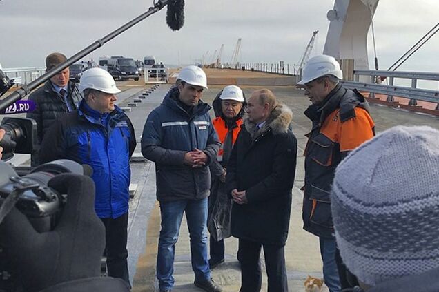 Путін пройшовся по Кримському мосту і зробив гучну заяву