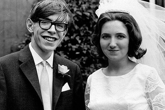 Нелегкие браки Стивена Хокинга: что о них известно