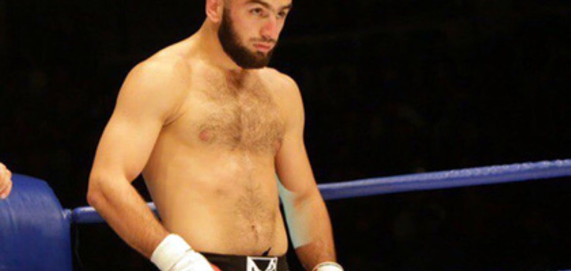 Відомих російських бійців MMA затримали за розбій та вимагання