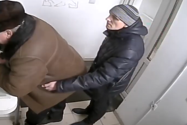 'Пора руки отрывать': сеть разозлила наглая кража, попавшая на видео