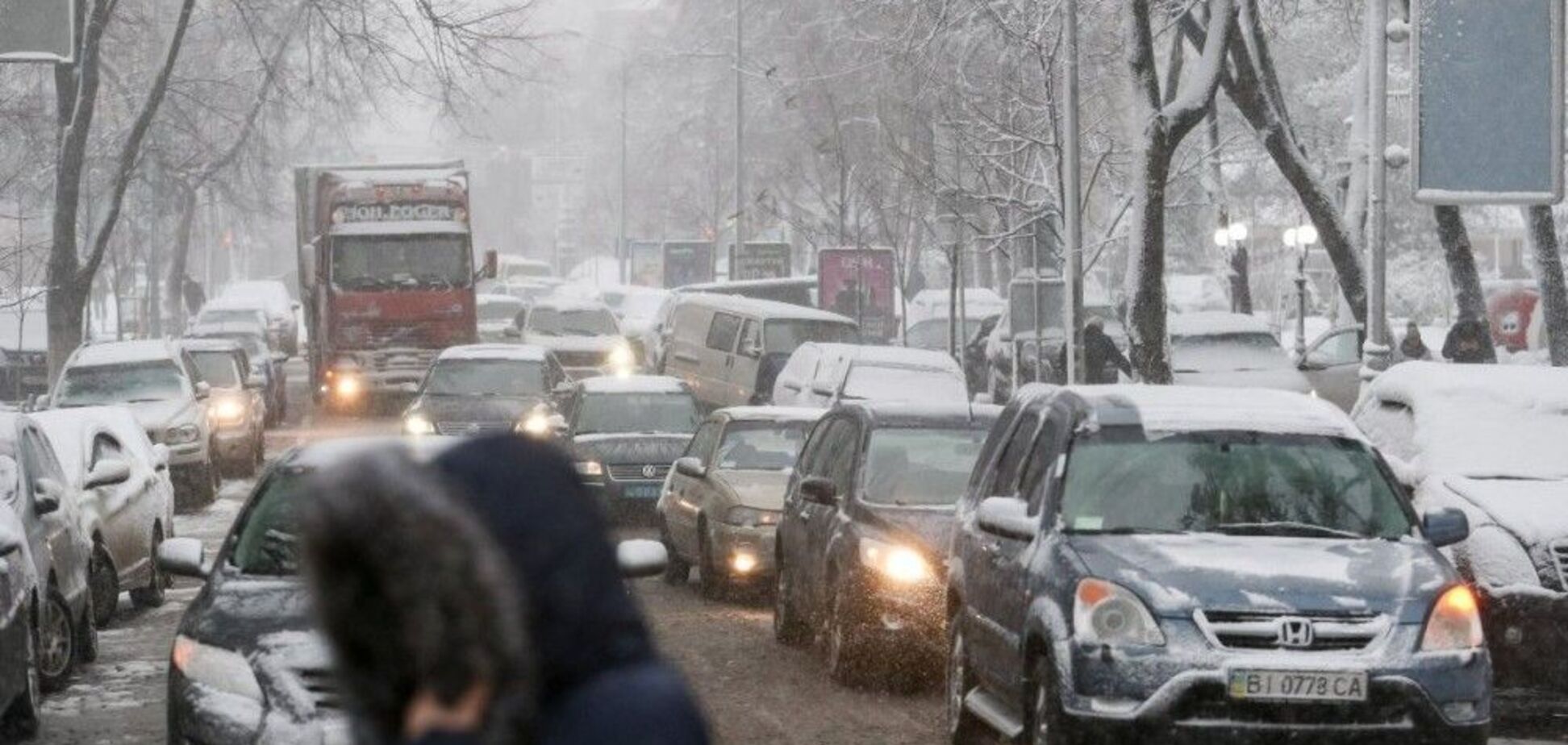 Київ накриють снігопади: водіїв попередили про небезпеку