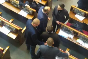 Надія Савченко в Раді зі зброєю