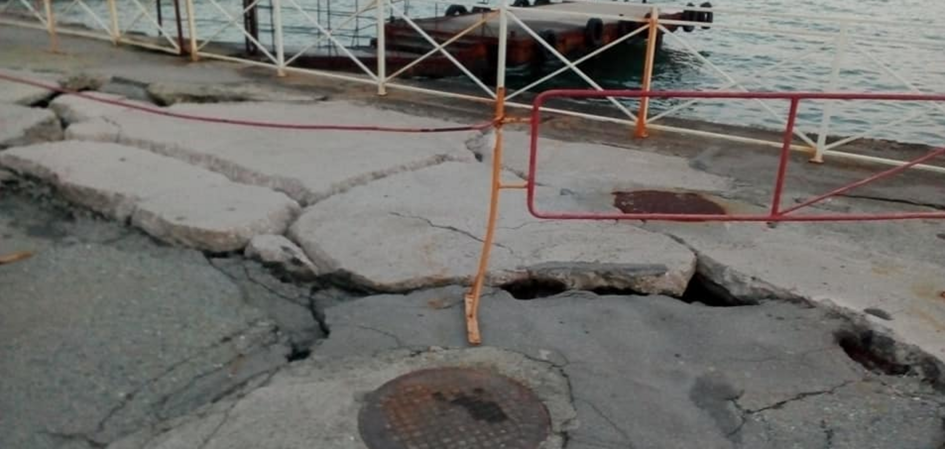 Как после бомбежки: в сети показали свежие фото из Крыма