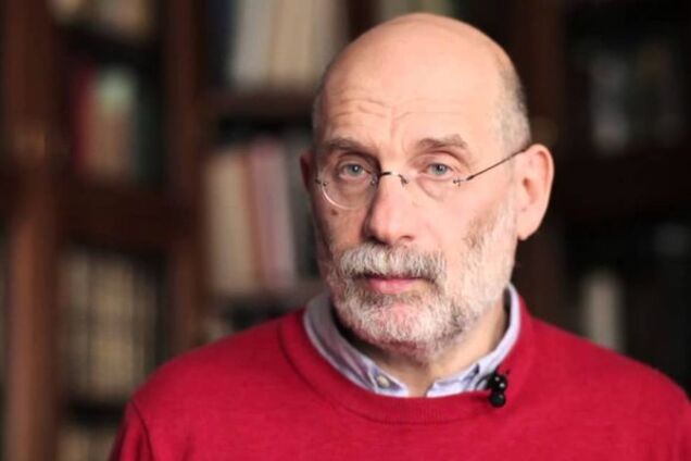 Борис Акунин