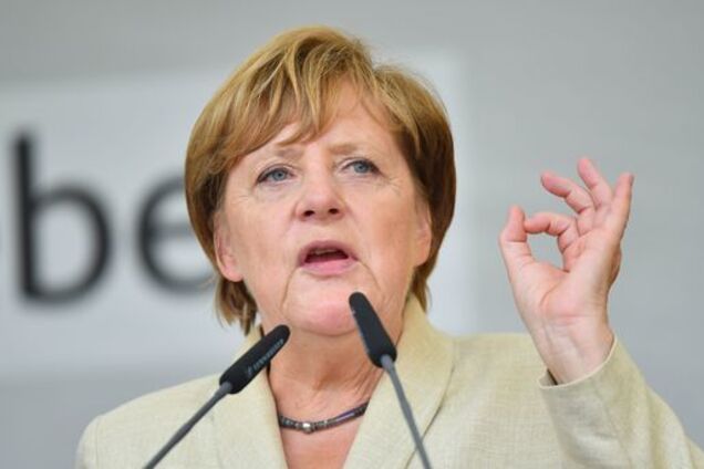 Меркель прокомментировала бойкот ЧМ-2018 в России