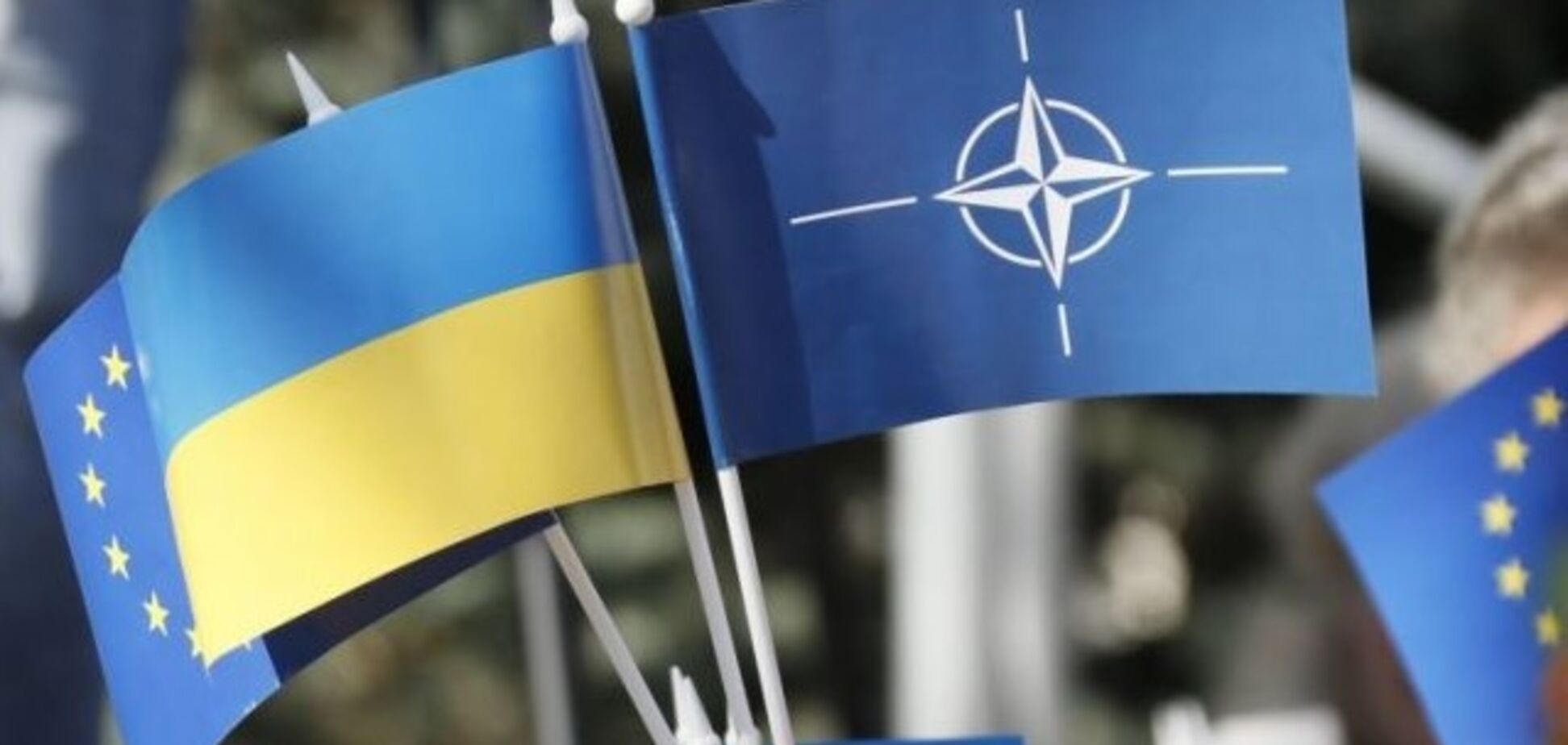 ЕС и НАТО раскритиковали президентский законопроект о нацбезопасности