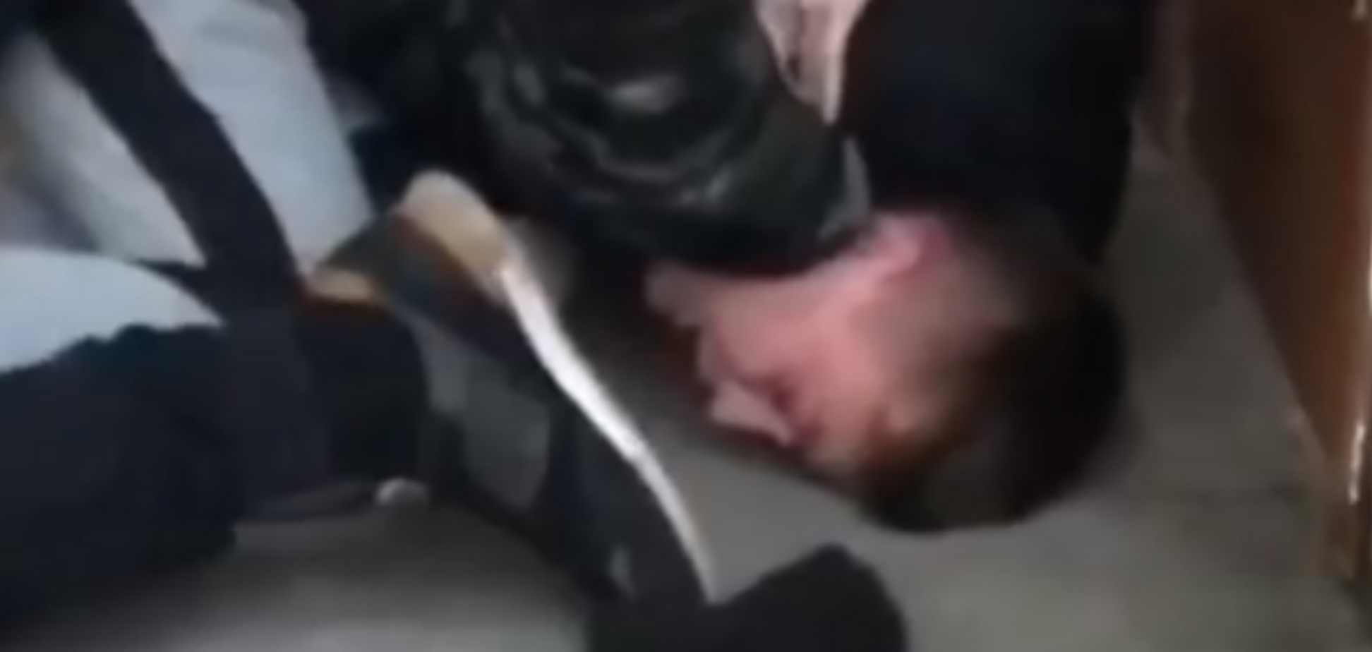 У Києві підлітки влаштували масову бійку в магазині