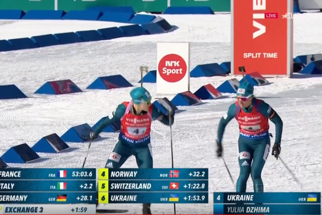 Биатлонистка сборной Украины завалила напарницу на эстафете Кубка мира - видео