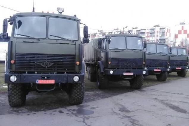 Перевозить 11 тонн: ВСУ отримали нову військову техніку