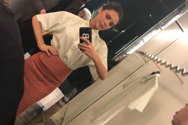 Український ведучий засвітився на селфі Вікторії Бекхем