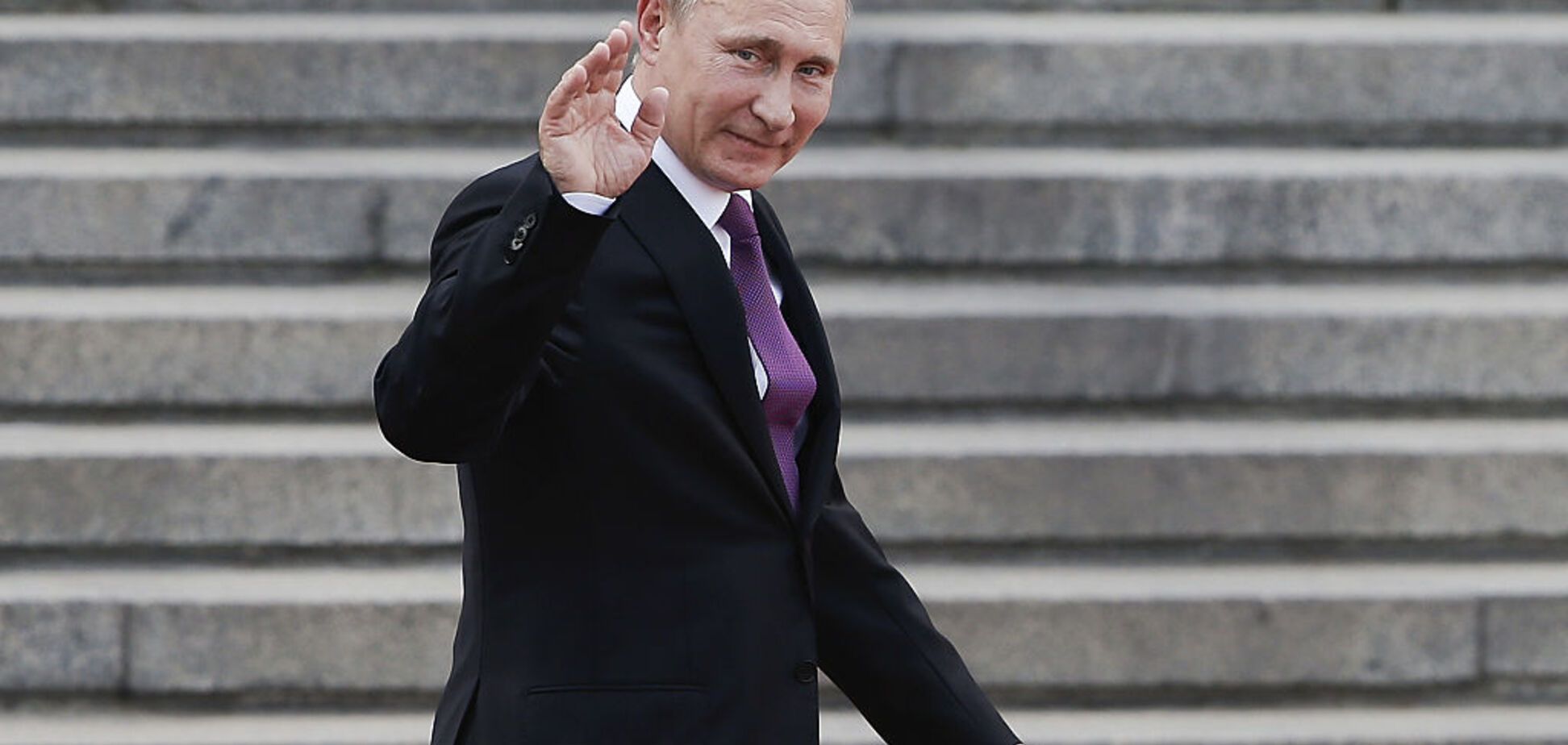 Виграв вибори на підборах: в мережі яскраво висміяли велич Путіна