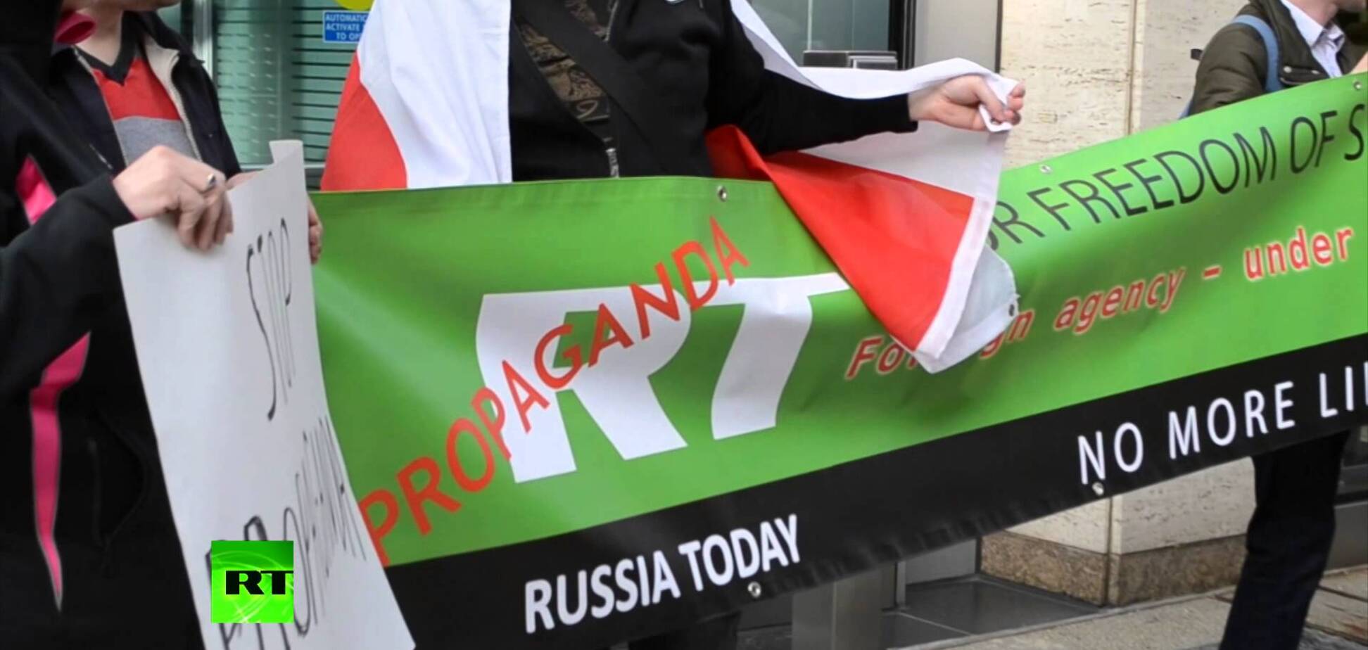 'RT говорят правду!' В США рассказали, как защищали пропаганду Кремля