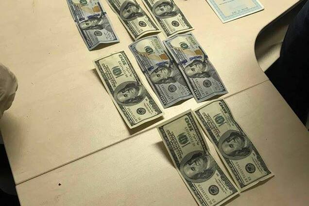 У Києві на великому хабарі погорів проректор академії