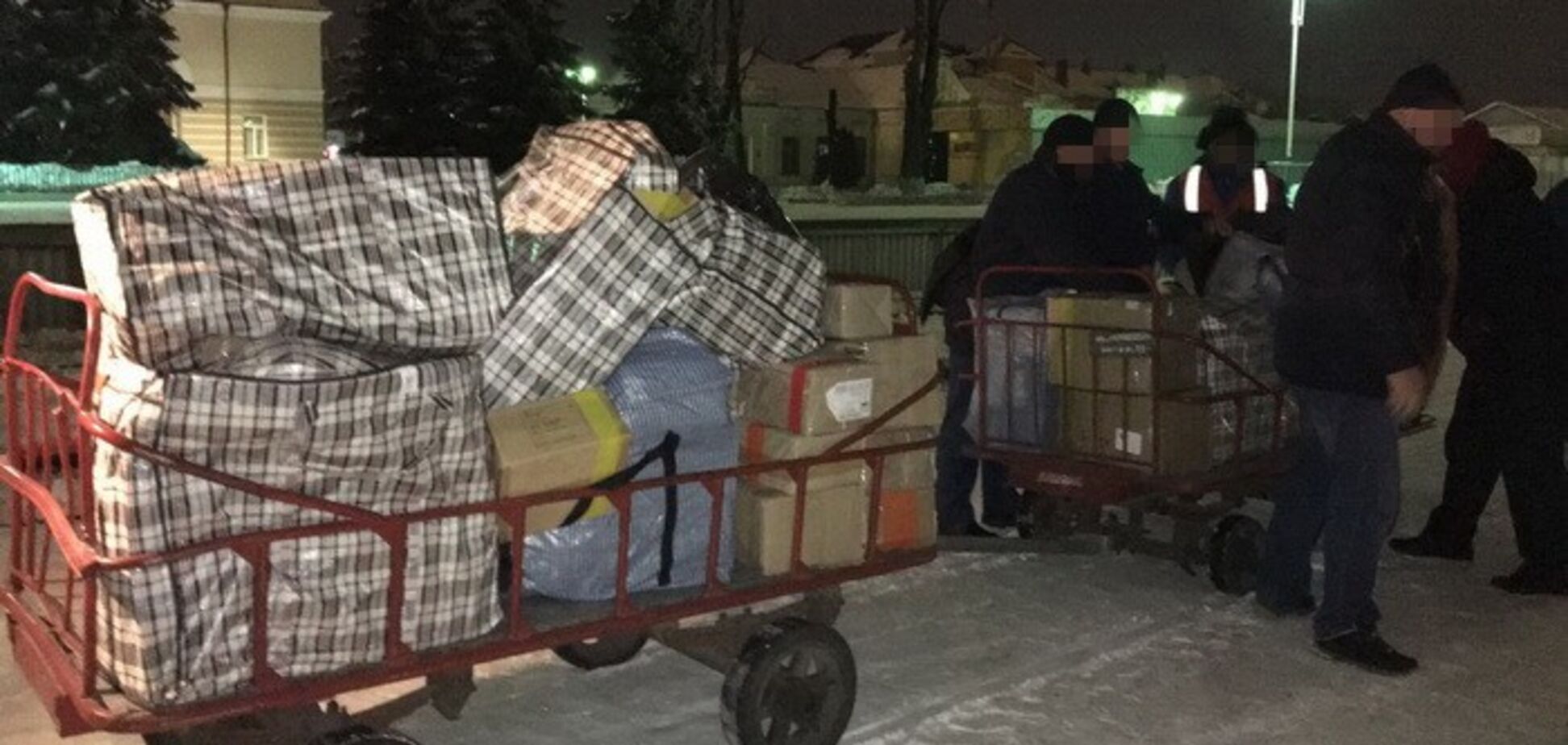 В Україні знайшли контрабандні книги на 1 млн грн в поїзді з Росії