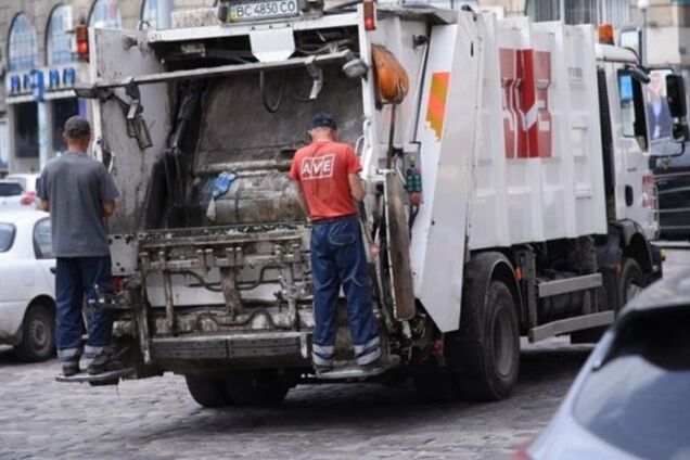 Стало відомо, хто буде вивозити сміття у Львові