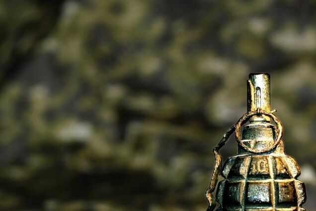 Терорист на Донбасі стріляв у 'командира'