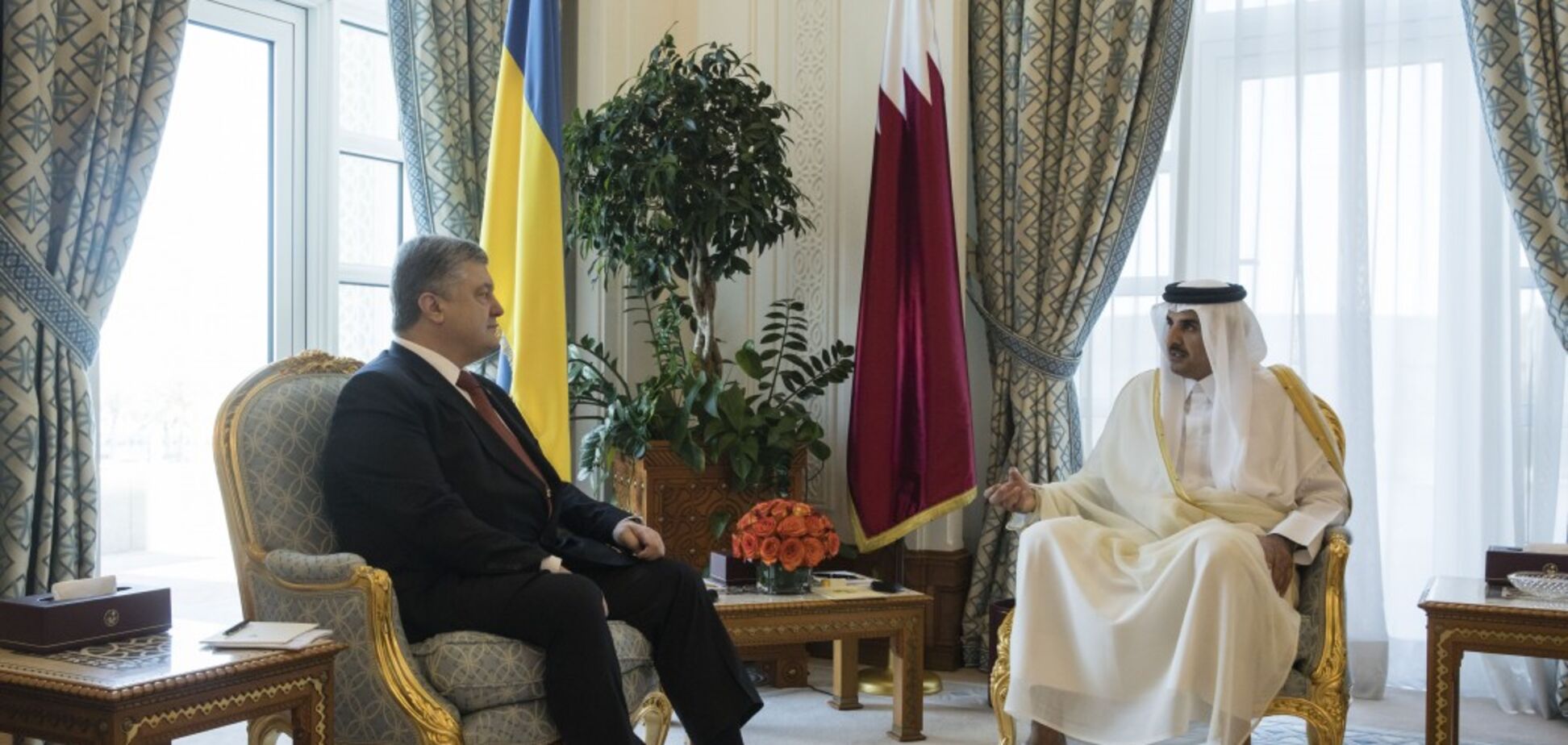 Катар готов предоставить Украине сжиженный газ – Порошенко