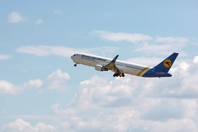 Скасування рейсів і відмова від перевезення: українцям розповіли про компенсацію від авіакомпаній