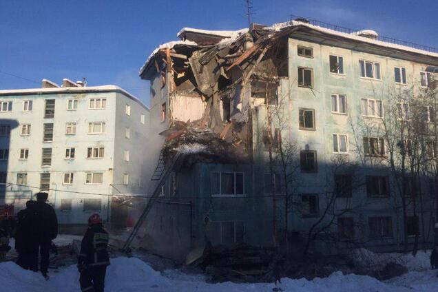 Взрыв в Мурманске: появились фото и видео с места ЧП