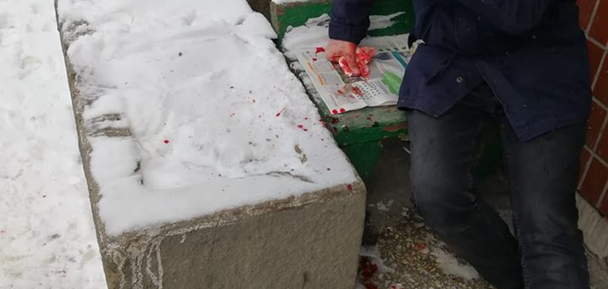 Під носом у поліцейських: у Києві розбили голову чоловіку