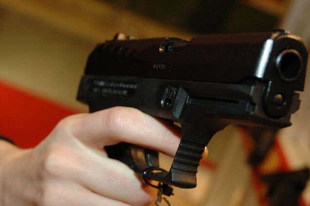 'Учителя просят молчать': в России школьница обстреляла одноклассников