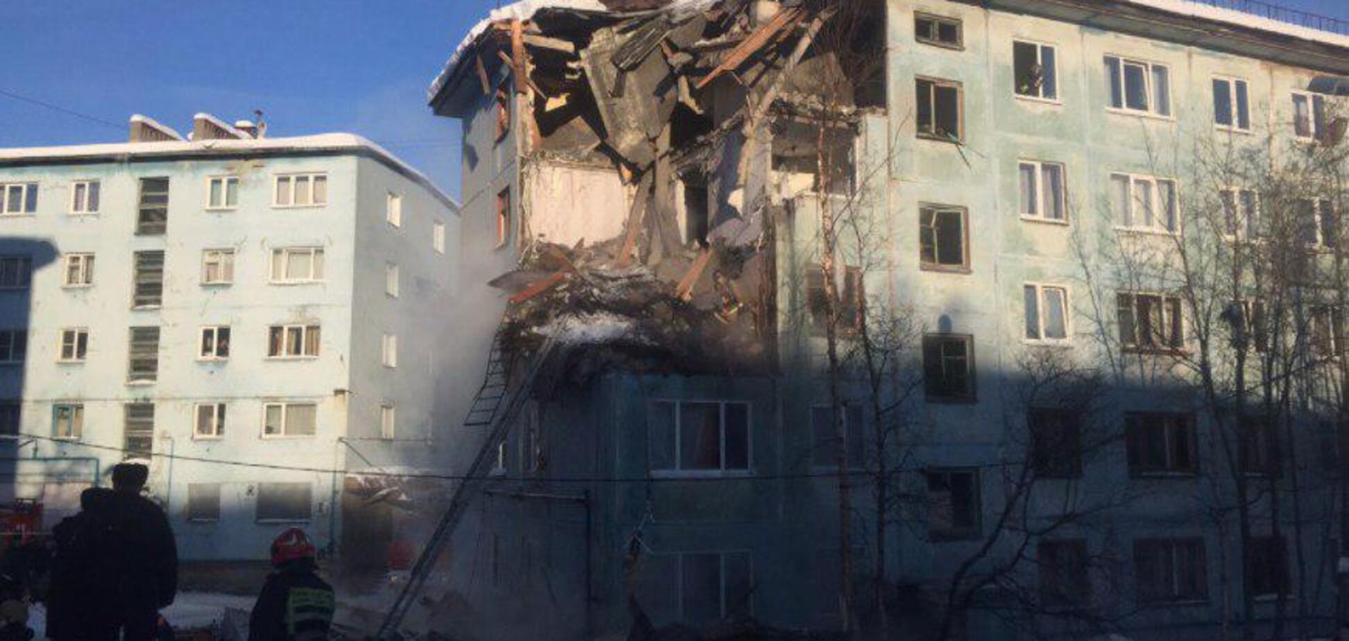 Обрушение дома в российском Мурманске: момент взрыва попал на видео