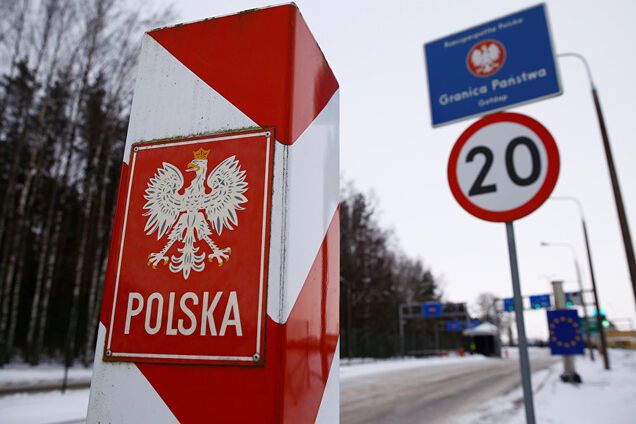 В разы больше украинцев: россияне массово бегут в Польшу