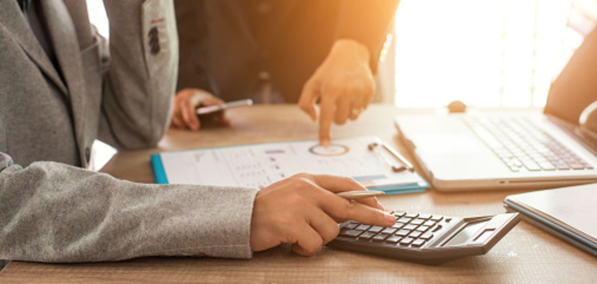 'Налоговая милиция' по-новому: продолжение маски-шоу или аналитики в погонах